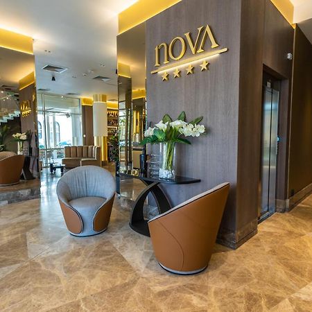 Hotel Nova Luxury ทาร์โกวิชเต ภายนอก รูปภาพ