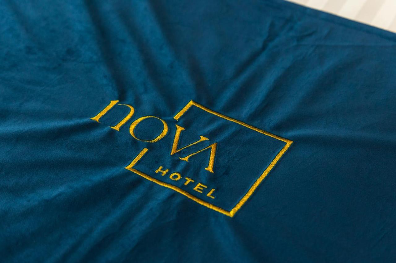 Hotel Nova Luxury ทาร์โกวิชเต ภายนอก รูปภาพ